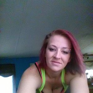 Meet your Posher, Lara